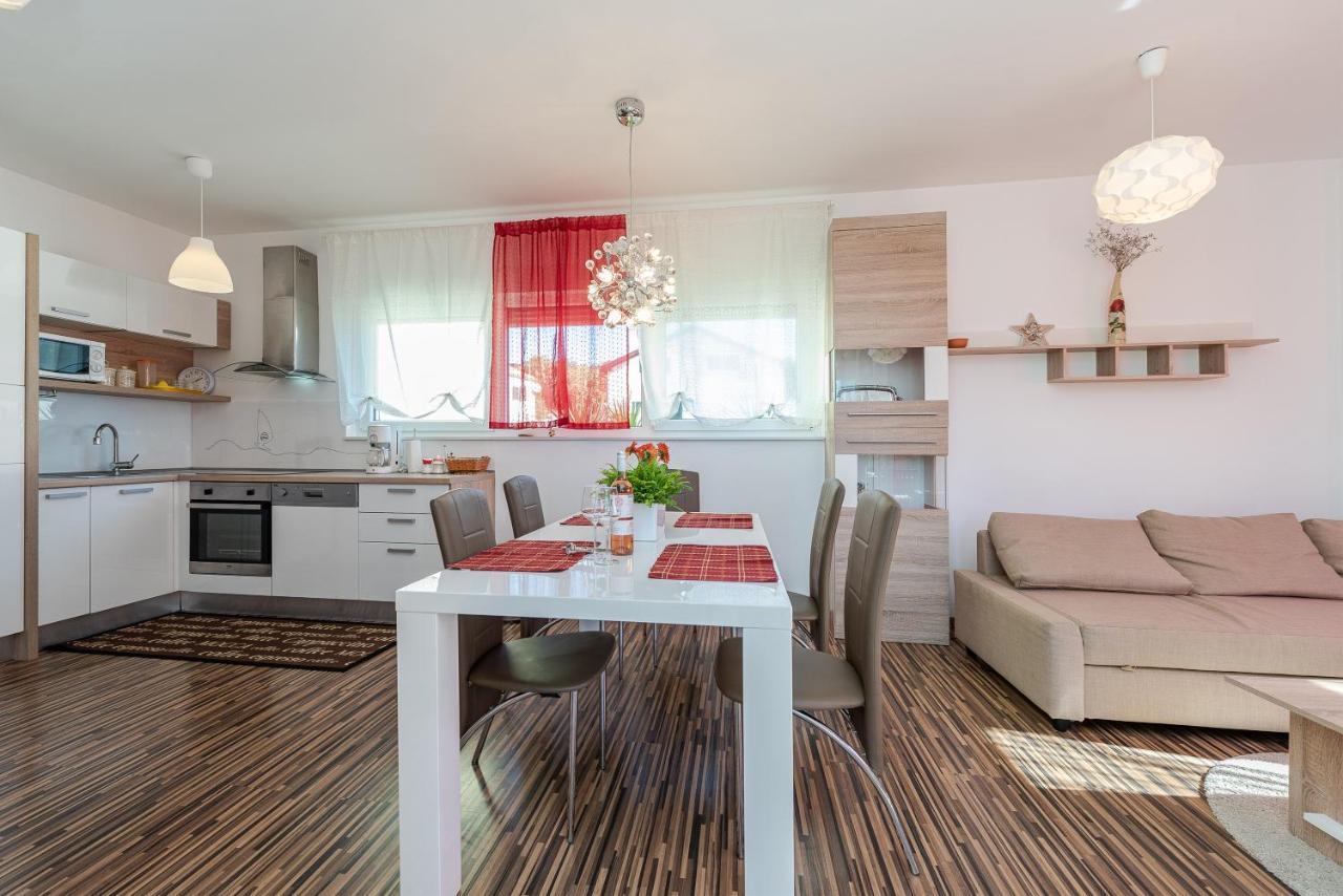 Antonio Apartments Sukošan Zewnętrze zdjęcie