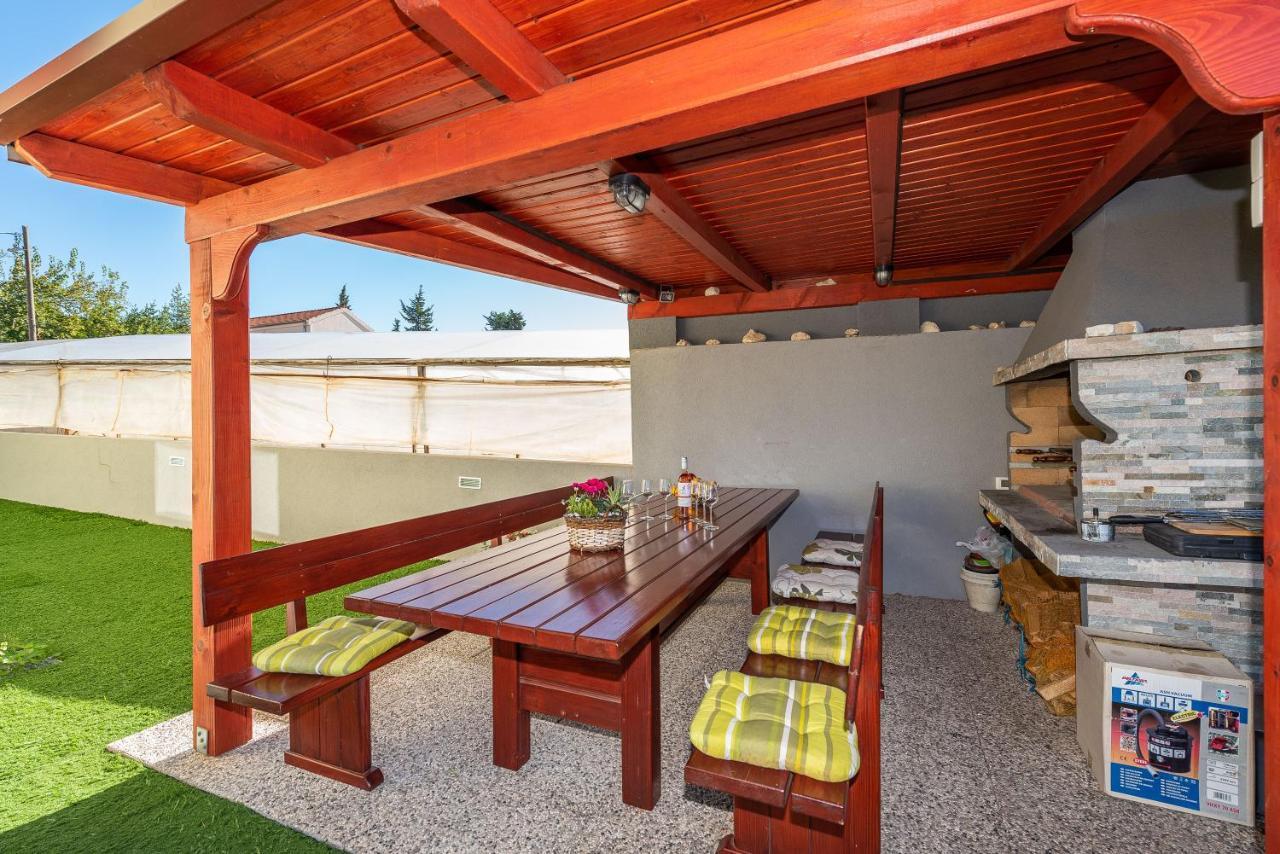 Antonio Apartments Sukošan Zewnętrze zdjęcie
